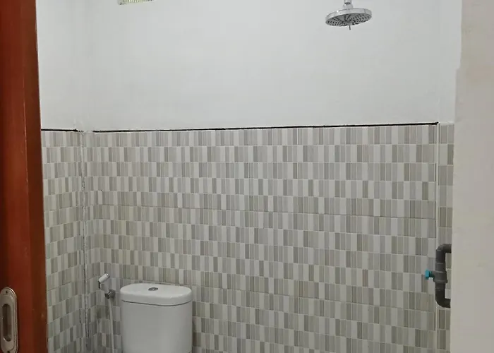 Komang *